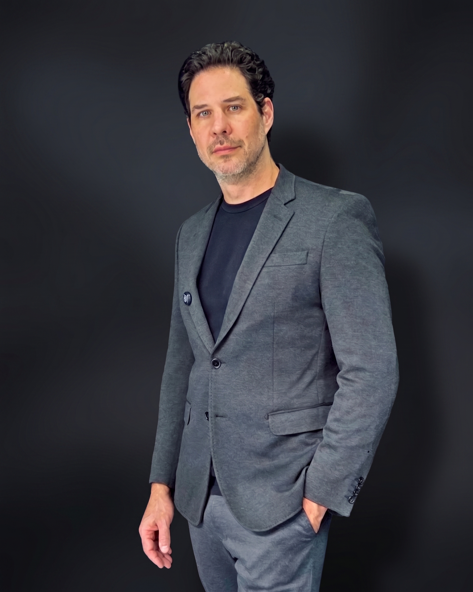 Dr. Marcelo Olivan